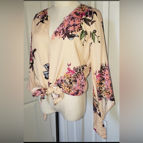 Lovestitch Spring
Ramona Size - Medium - Picture 1 of 4